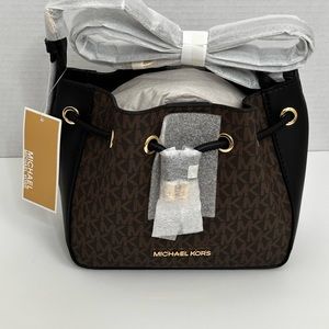 Michael Kors Mercer Small Logo Bucket Bag